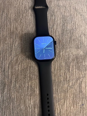 Apple Watch 10 σαν καινούργιο με 3 λουράκια