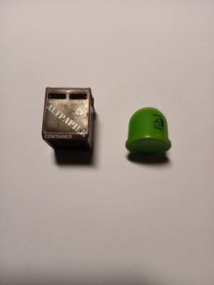 Playmobil 2 used recycling trash bins