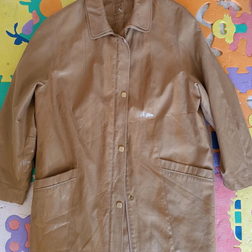 Leather short trench coat small beige like new