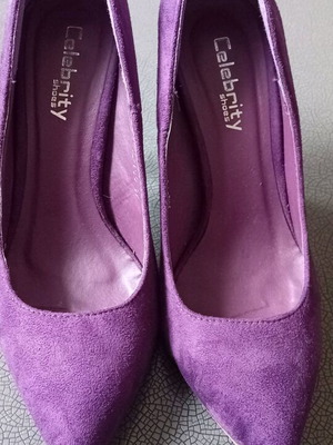 Celebrity purple pumps size 37, 11 cm heel height like new