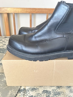 Timberland leather waterproof boots size 46 used, black