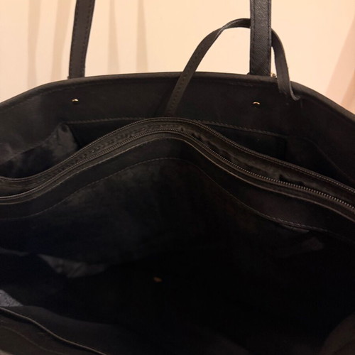 Michael Kors shoulder bag large like new, black