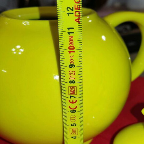 Ceramic teapot with Tweety Bird design like new