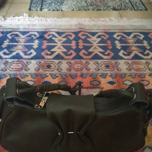 Black shoulder bag like new