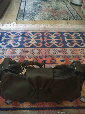 Black shoulder bag like new