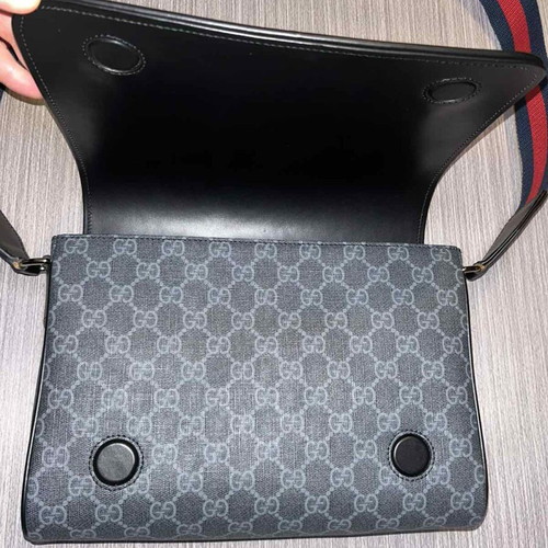 Gucci GG Messenger Bag medium σε μαύρο, σαν καινούργιο
