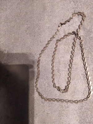 Necklace chain used