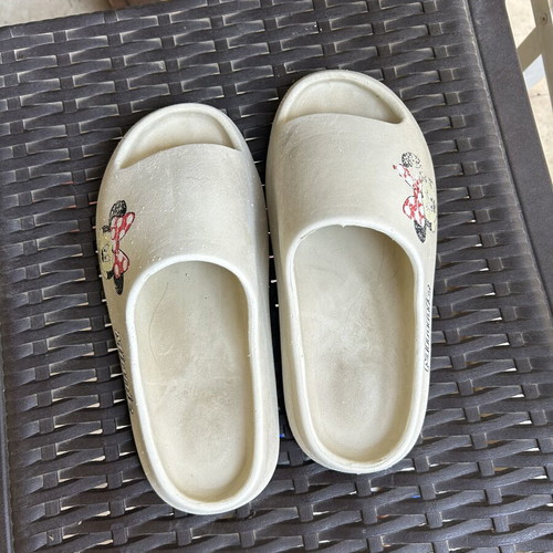 Slippers used, size 39, comfortable