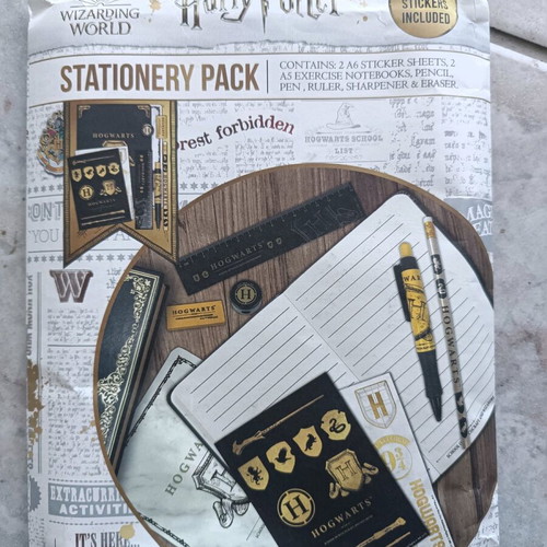 Harry Potter writing set new with notebooks, pens and accessories