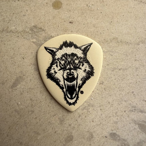 Metallica Hetfield White Fang Pick like new