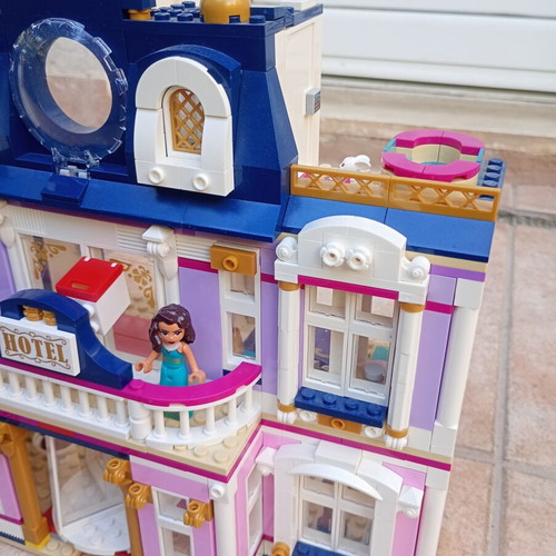 Lego Friends Heartlake Grand Hotel used