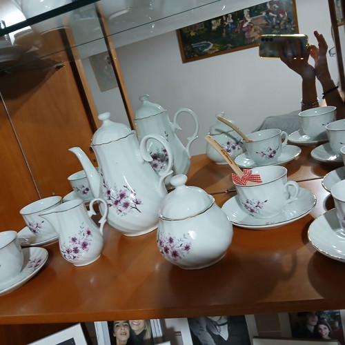 Serving set like new