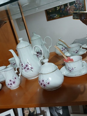 Serving set like new