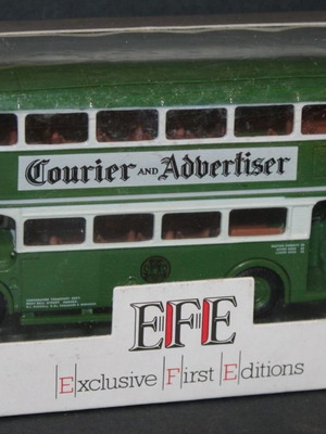 EFE 10113 Dundee Courier двуетажен автобус мащаб 1:76 нов