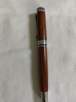 Bauhaus Archive Edition pen like new, natural wood and chrome