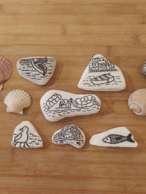 Set of 6 painted white stones with summer sea designs, like new