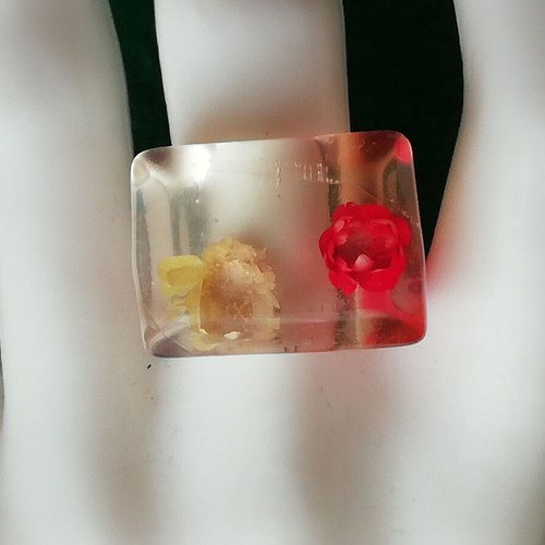 Square blown glass ring with dried flowers new
