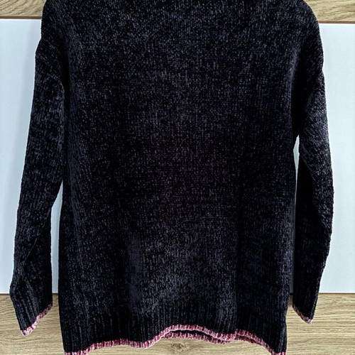 Esmara black pullover sweater like new, size XS