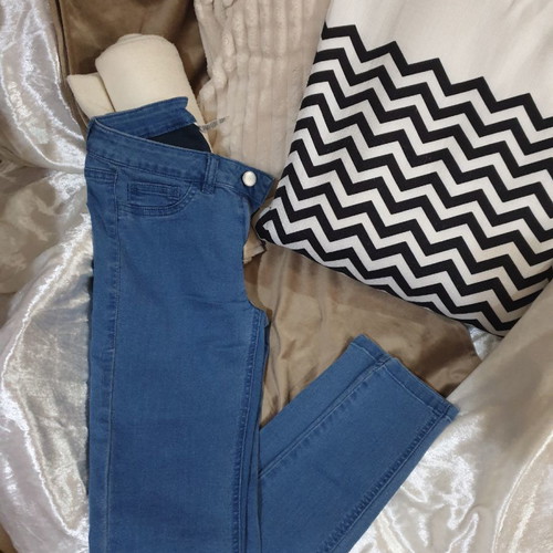 Jeans size 32 worn few times