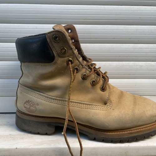 Timberland yellow boot size 42 US 8.5, used, replaced soles