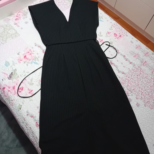 Zara black elastic cotton dress with deep V and front slit like new