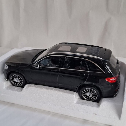 Mercedes-Benz GLC 2015 1:18 Norev collectible model new
