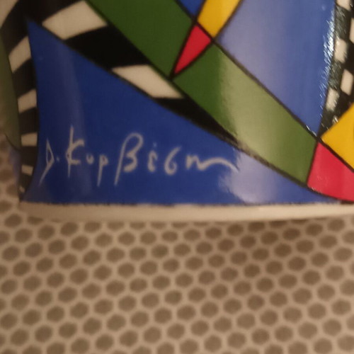 Collectible Pizza Fan mug signed by Dim. Korovesis like new