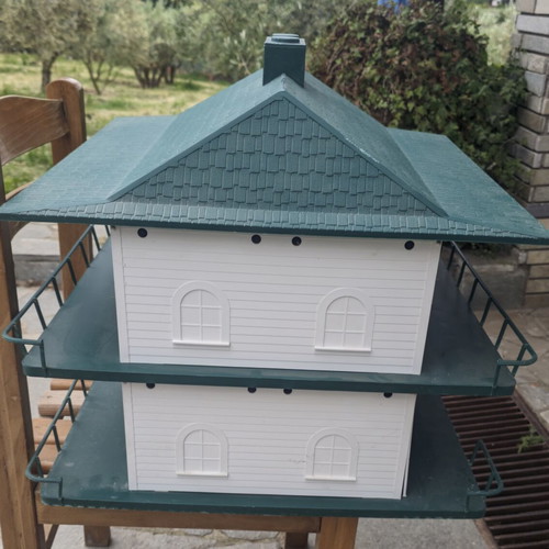 Heath Outdoor Products 12-Room Bird House like new