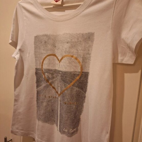 Lee Cooper T-shirt like new, size L fits M, white and silver