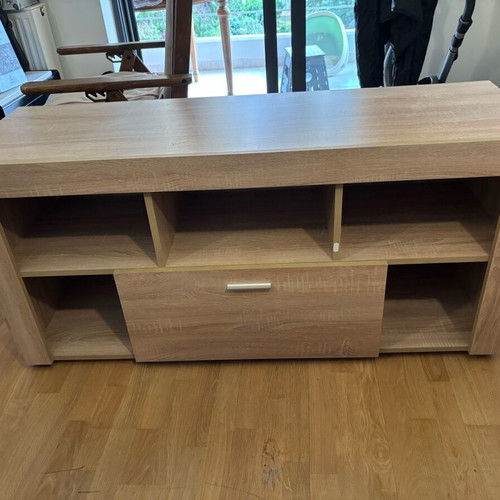 TV stand like new