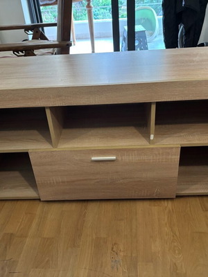 TV stand like new