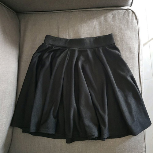 Skirt klos black Pull & Bear like new