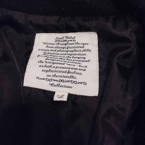 Black hemipalto size large like new
