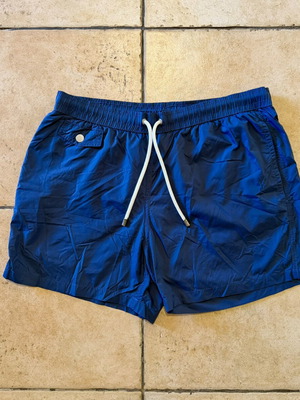 Hartford men's swimwear size M like new, dark blue