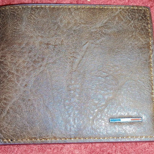 Tommy men's leather wallet like new, brown
