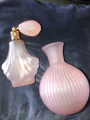 Art Deco Frosted Glass Vase and Perfume Bottle Set like new