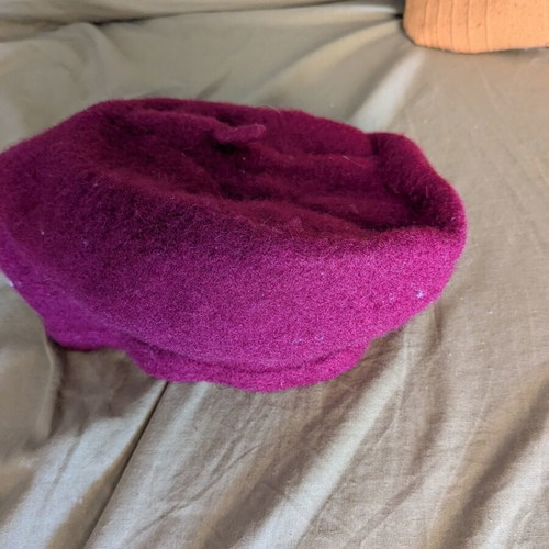 Beret used, red, size L