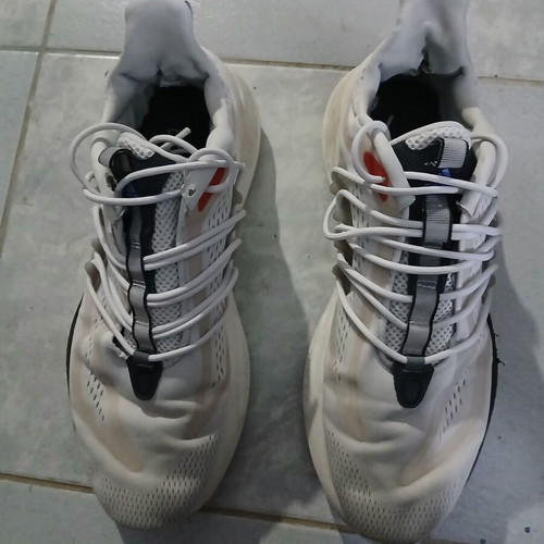 Adidas Alphaboost v1 athletic shoes used, size 45 1/3