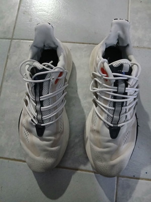 Adidas Alphaboost v1 athletic shoes used, size 45 1/3