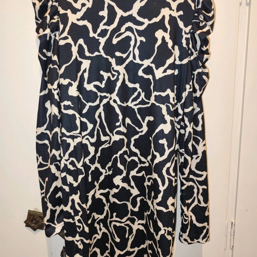 Black and white dress XXL like new