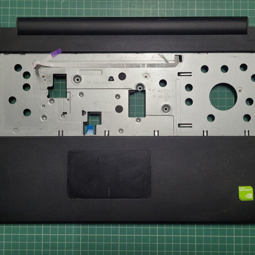 Dell Inspiron 15 Cover C with Touchpad and Power Button like new