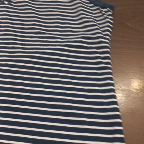 Women's blouses used, 4 different in good condition