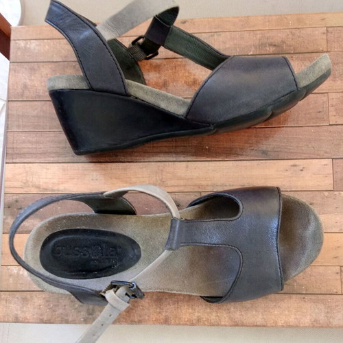 Bussola leather platform sandals used, gray size 36
