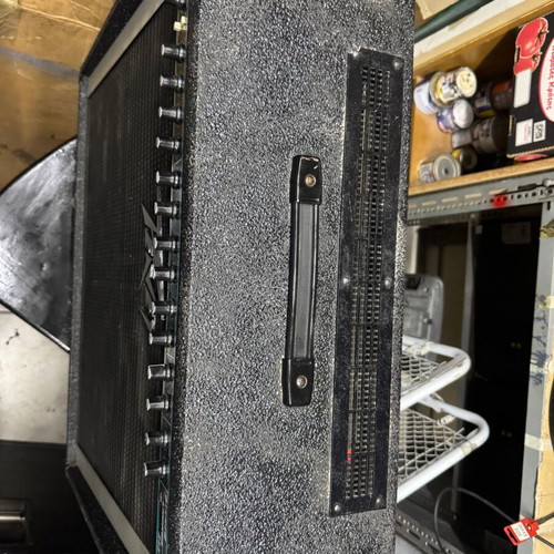 Peavey Stereo Chorus 212 guitar amplifier like new with original footswitch