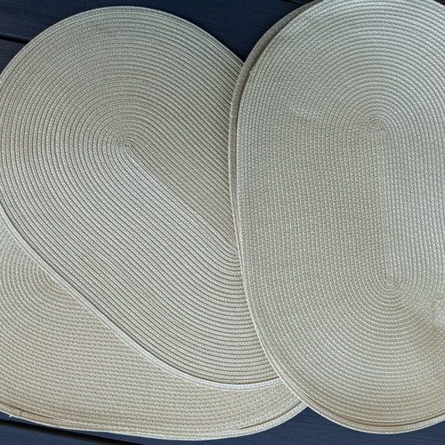Placemats new set of 8 pieces