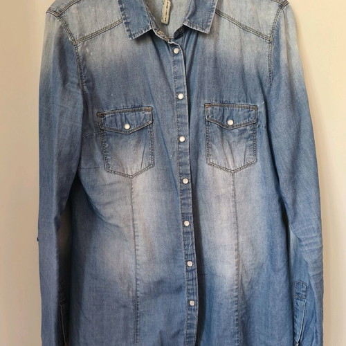 Stradivarius denim shirt like new, blue, size M