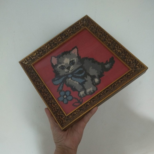 Vintage embroidered cat painting with frame and glass, like new
