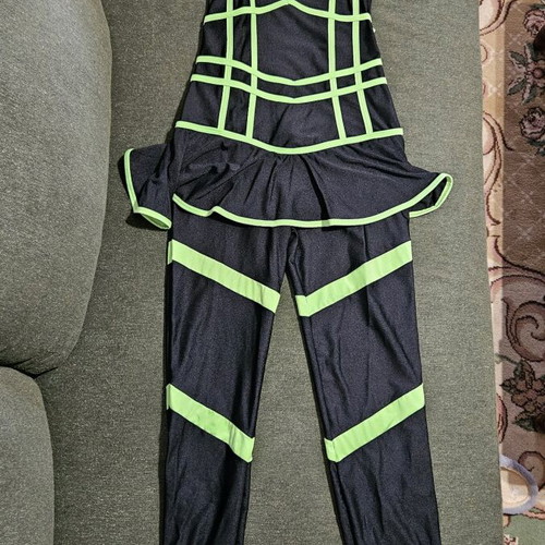Revolution Dance dance costume new, elastic, size Medium for adults