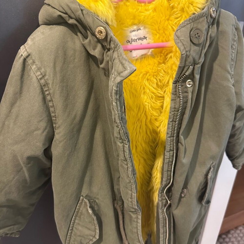 Zara jacket like new for girl and boy green age 5-6