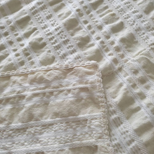 Vintage handmade chrámia blankets new, set of 2